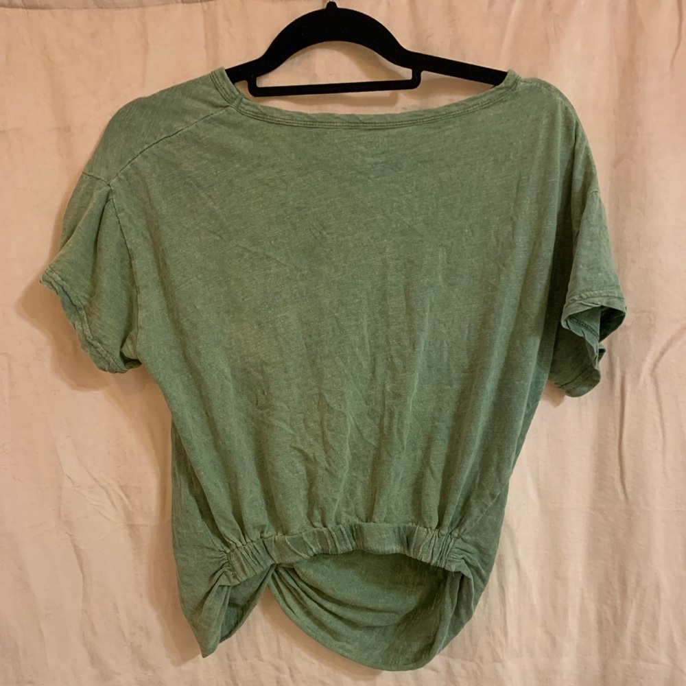 cute green T shirt with tie in front